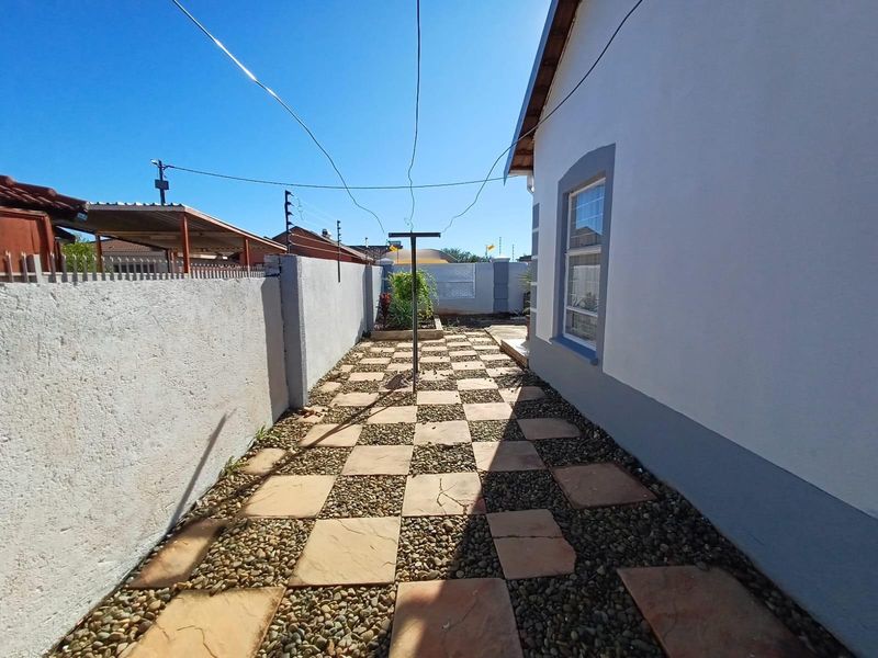 Well-Secured Home Sunset Manor - Photo 10