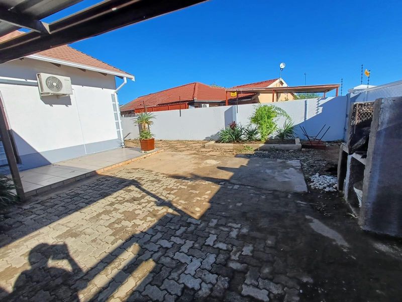 Well-Secured Home Sunset Manor - Photo 7