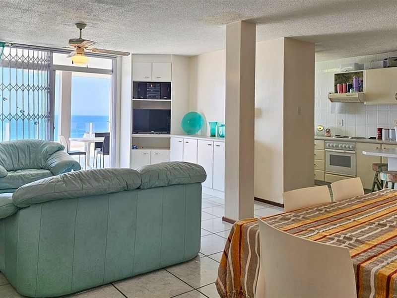 4 Bedroom, Spacious and Light Apartment - Photo 8