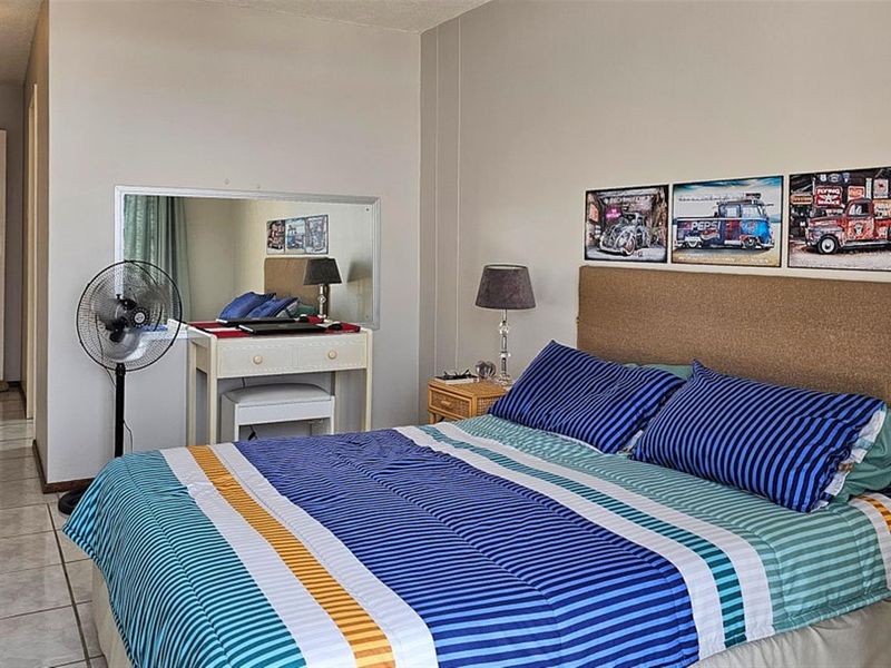 4 Bedroom, Spacious and Light Apartment - Photo 5