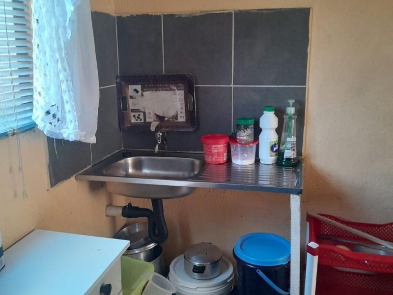 2 bedroom house available for sale Seshego - Photo 9