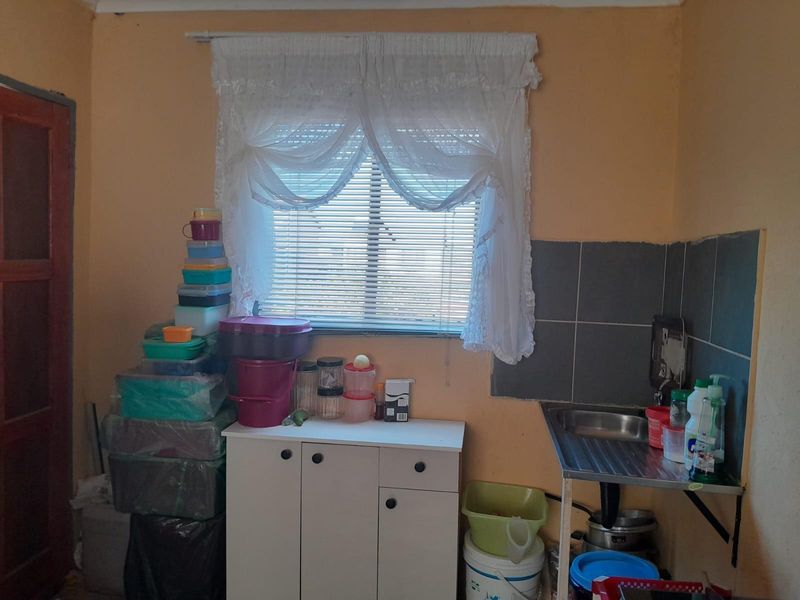 2 bedroom house available for sale Seshego - Photo 2