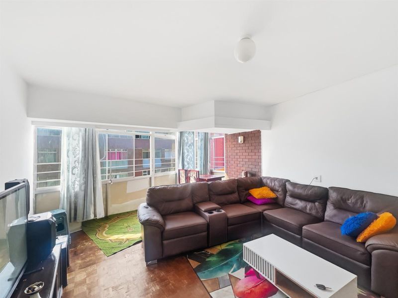 1.5 Bed Apartment For Sale in South Beach, Durban, KwaZulu-Natal - Photo 4