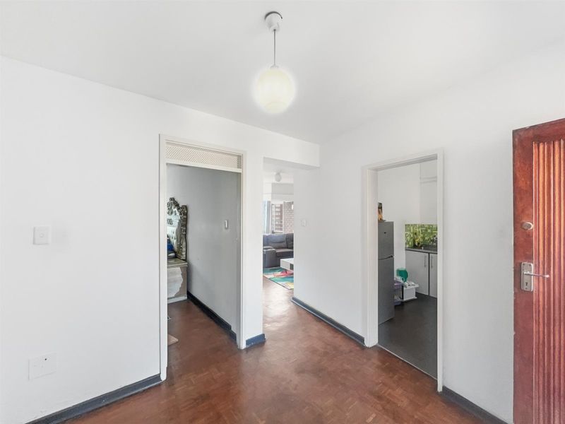 1.5 Bed Apartment For Sale in South Beach, Durban, KwaZulu-Natal - Photo 3