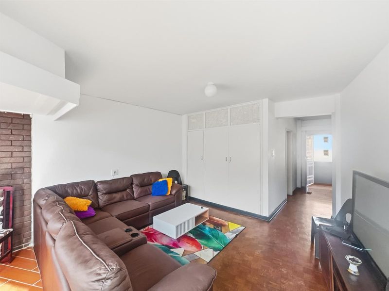1.5 Bed Apartment For Sale in South Beach, Durban, KwaZulu-Natal - Photo 5