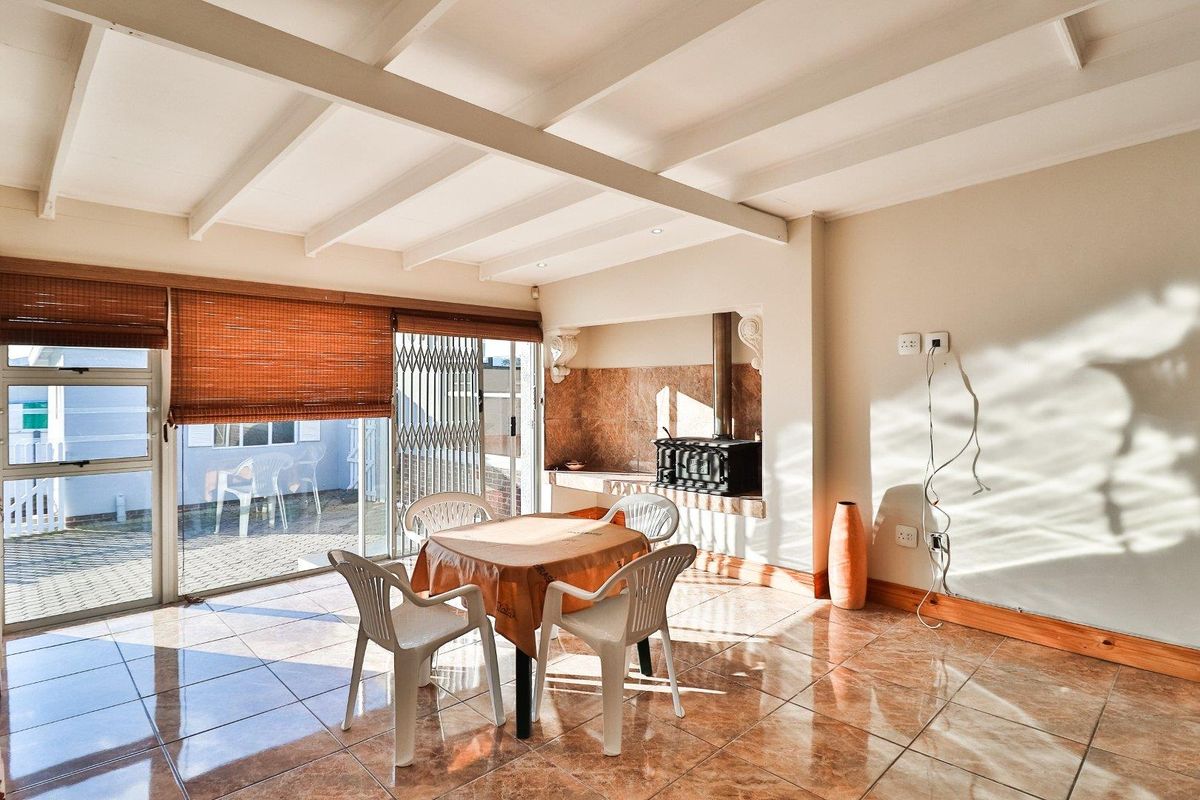 Holiday Retreat in Hartenbos or Perfect Family Home! - Photo 5