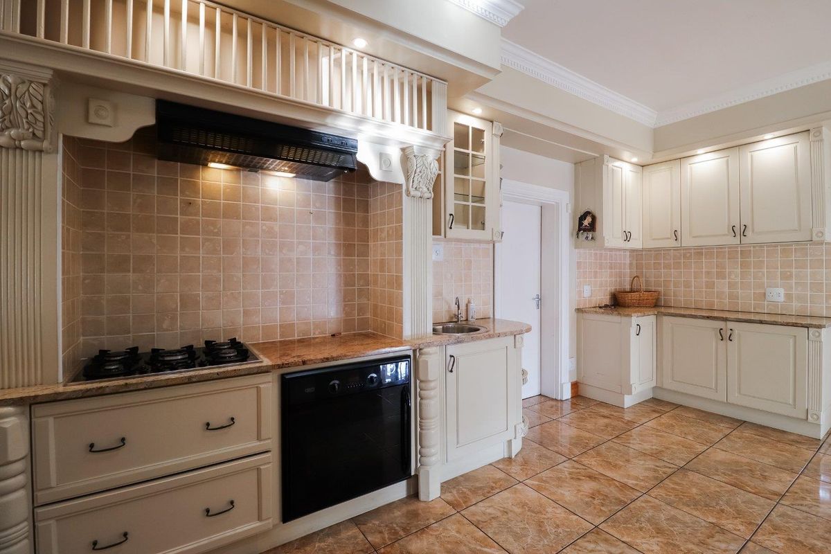 Holiday Retreat in Hartenbos or Perfect Family Home! - Photo 4