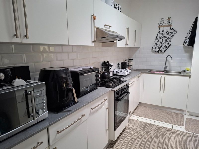 Super spacious townhouse in Uvongo - Photo 7