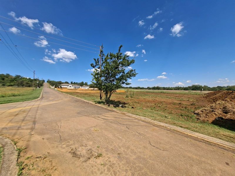 Rare Large Stand in Secure Country Estate For Sale in Pretoria East - Photo 5