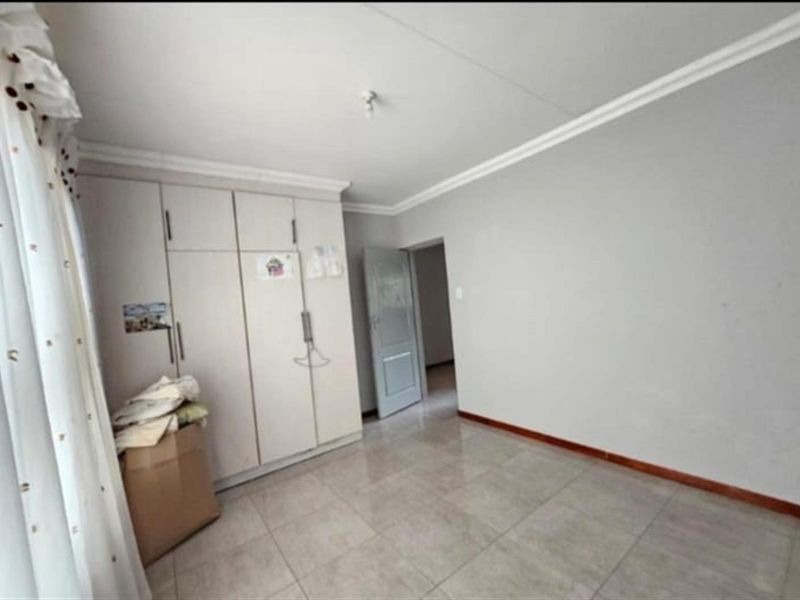 House For Sale in Serala View, Polokwane - Photo 10