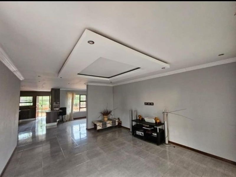 House For Sale in Serala View, Polokwane - Photo 3
