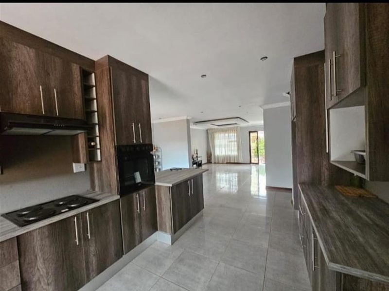 House For Sale in Serala View, Polokwane - Photo 2