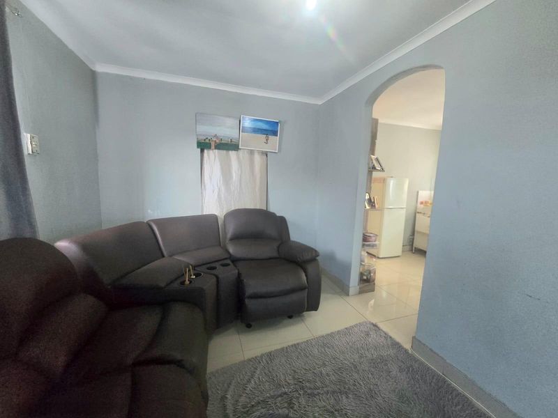 House For Rent in Croftdene Chatsworth, KwaZulu Natal - Photo 8