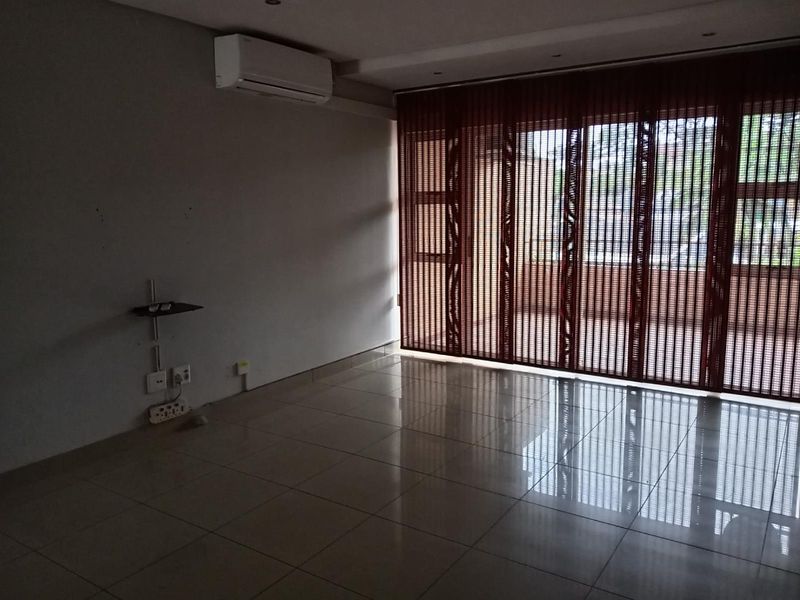 Stunning apartment in elite area of Brindhaven, Verulam, KwaZulu Natal - Photo 2