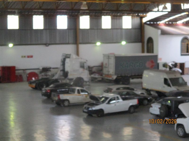 MIX-USE BUILDING FOR SALE IN TROJAN, JOHANNESBURG - Photo 8