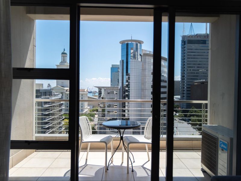 Airbnb Approved ICON Building Apartment | Walk to CTICC | Fully Furnished Investment | Foreshore - Photo 8
