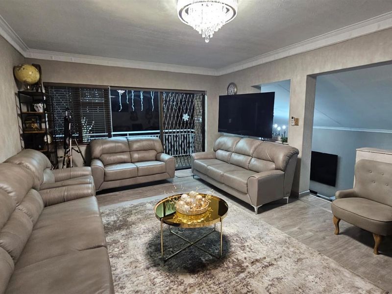 A Residence of Distinction in an Exclusive Mini-Sub could be your NEW address - Photo 6