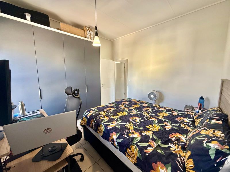 2-Bedroom Penthouse in The Huntsman Estate, Somerset West, Western Cape - Photo 9