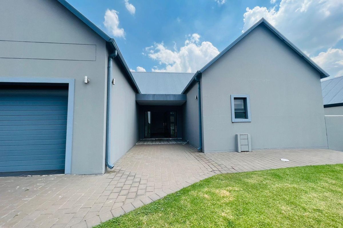 House For Sale in Heron Banks Golf Estate, Vaalpark, Sasolburg - Photo 3