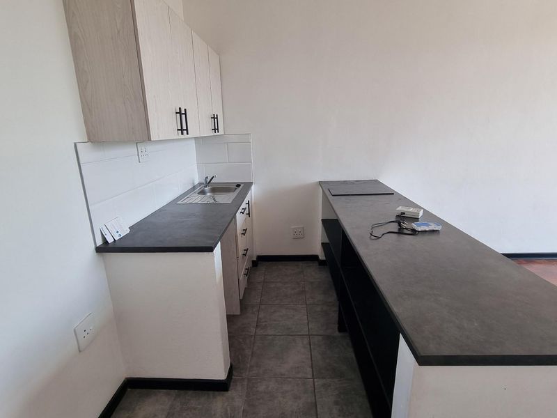 Apartment To Rent in Blairgowrie, Randburg - Photo 7