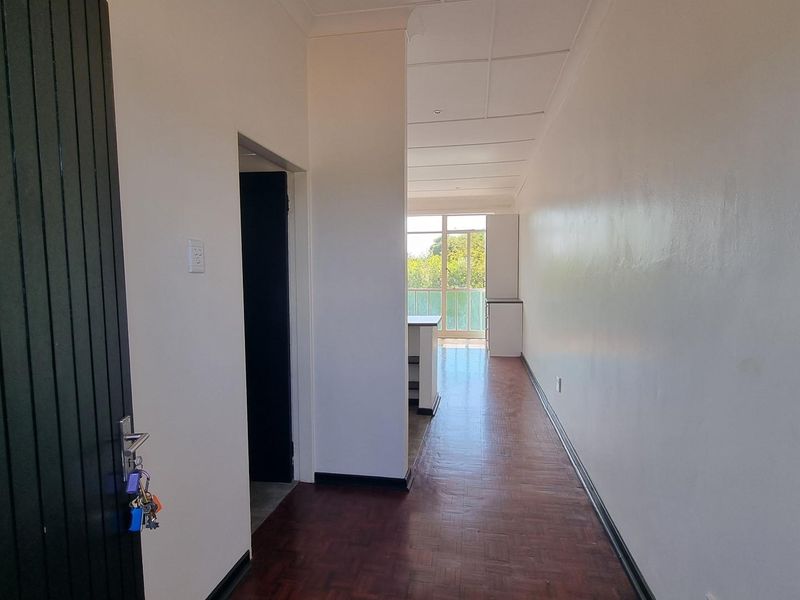 Apartment To Rent in Blairgowrie, Randburg - Photo 4