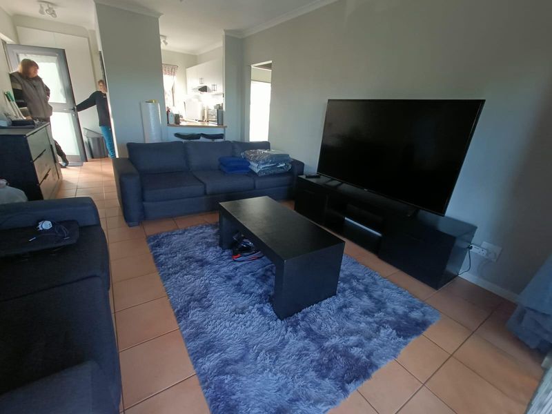 3-Bedroom Home on the Vlei - Peaceful Waterfront Living (Available 1 April 2026) - Photo 4
