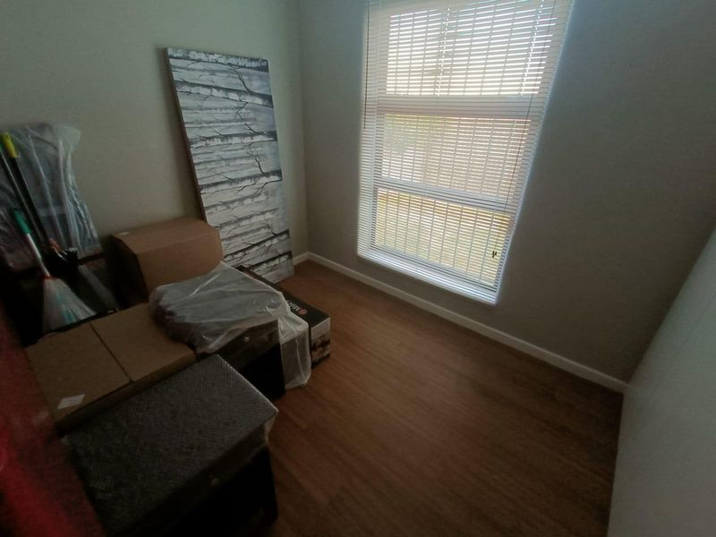 3-Bedroom Home on the Vlei - Peaceful Waterfront Living (Available 1 April 2026) - Photo 8