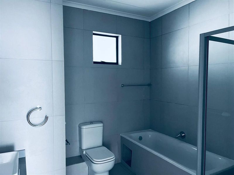 Apartment For Sale in Erand Gardens, Midrand - Photo 6