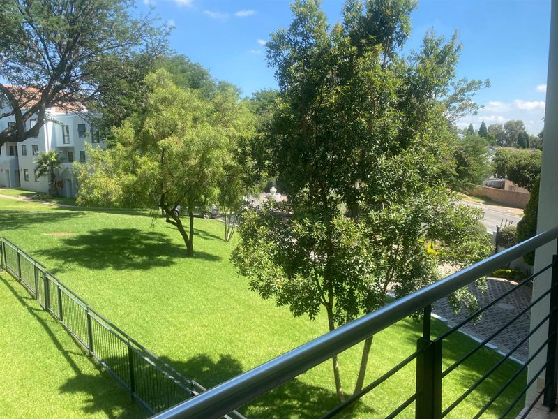 2-Bedroom, 2-Bathroom Duplex for Sale - Photo 2