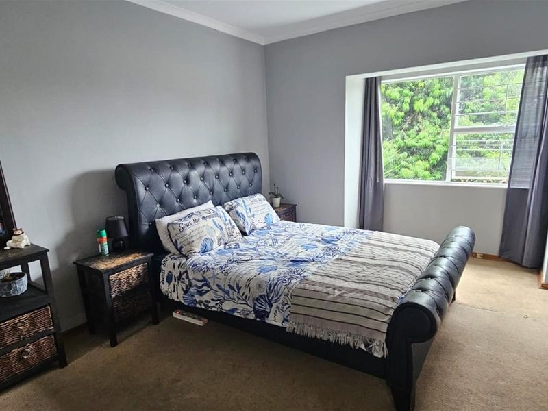 DUPLEX IN EASTLEIGH - Photo 9