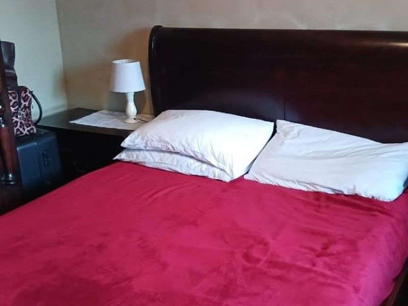 Neat house For Sale in Mfuleni, Blue Downs - Photo 4