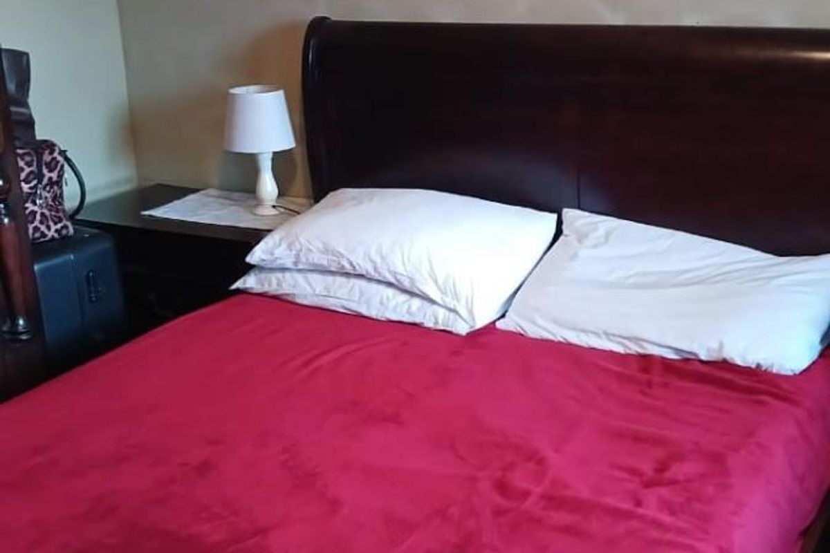 Neat house For Sale in Mfuleni, Blue Downs - Photo 4