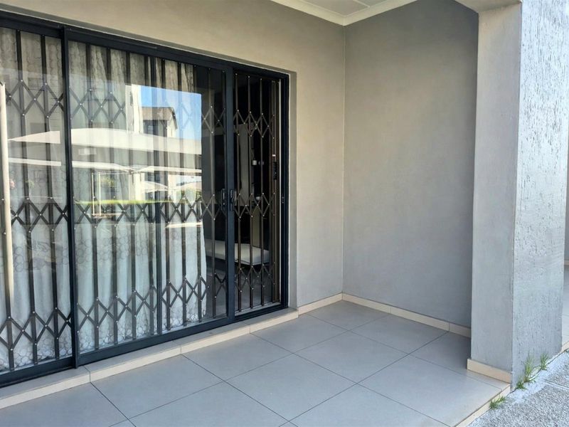 2 Bedroom Ground Floor Apartment For Sale in Carlswald, Midrand - Photo 8