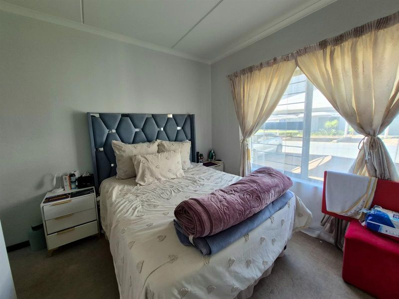 2 Bedroom Ground Floor Apartment For Sale in Carlswald, Midrand - Photo 10