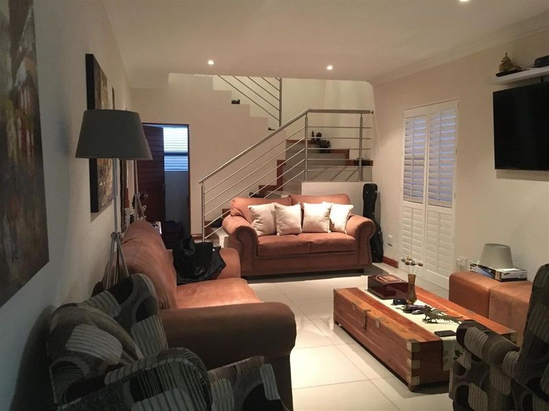 Townhouse For Sale in Vanderbijlpark SE 3 Vanderbijlpark SE Vanderbijlpark - Photo 7