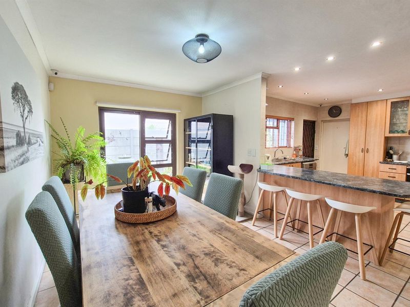 House For Sale in Wellway Park East, Durbanville - Photo 3