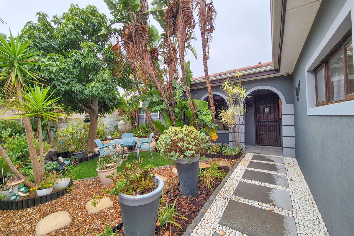 House For Sale in Wellway Park East, Durbanville - Photo 4