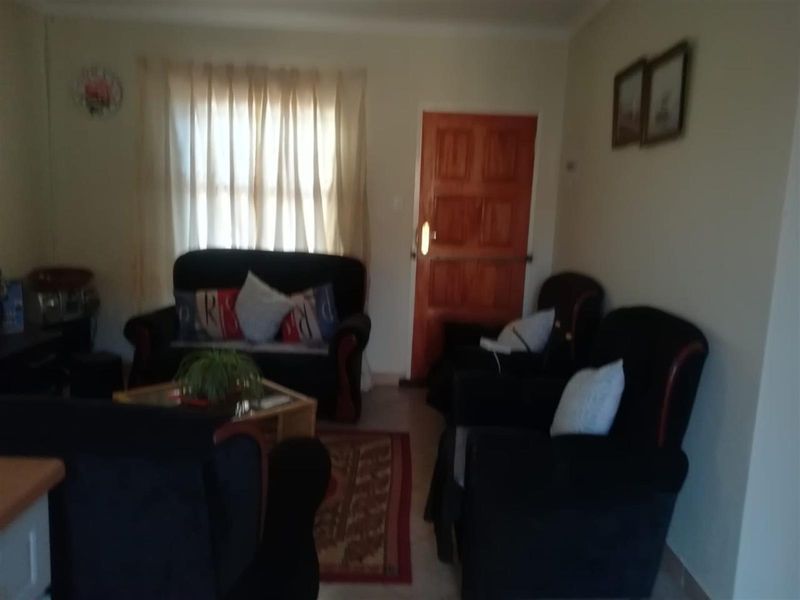 House For Sale in Lehae, Johannesburg - Photo 5
