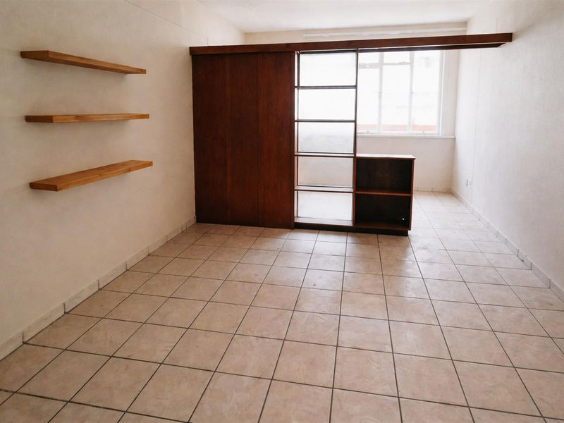 A package of 10 Student quality investment 1bed units - Photo 8