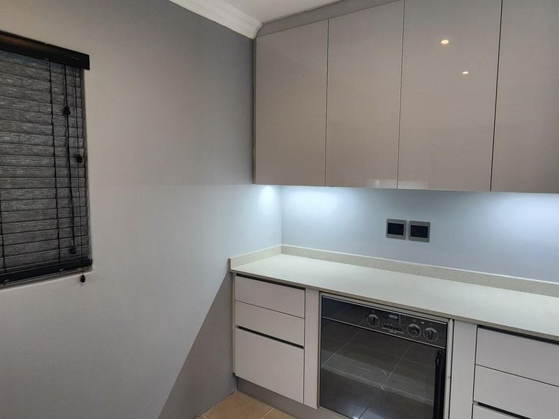 Apartment For Sale in La Lucia Ridge, La Lucia, Umhlanga, KwaZulu Natal - Photo 10