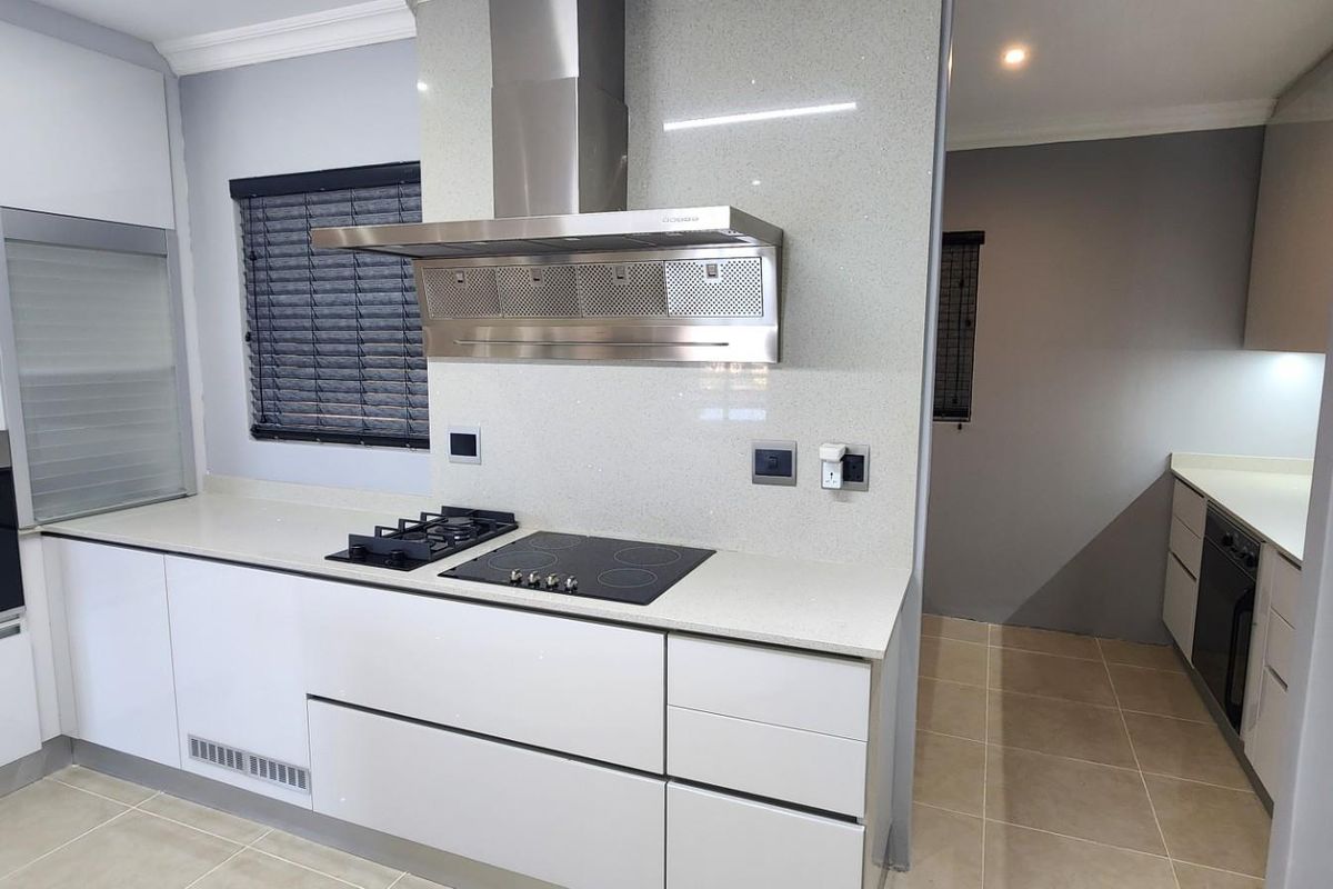 Apartment For Sale in La Lucia Ridge, La Lucia, Umhlanga, KwaZulu Natal - Photo 4