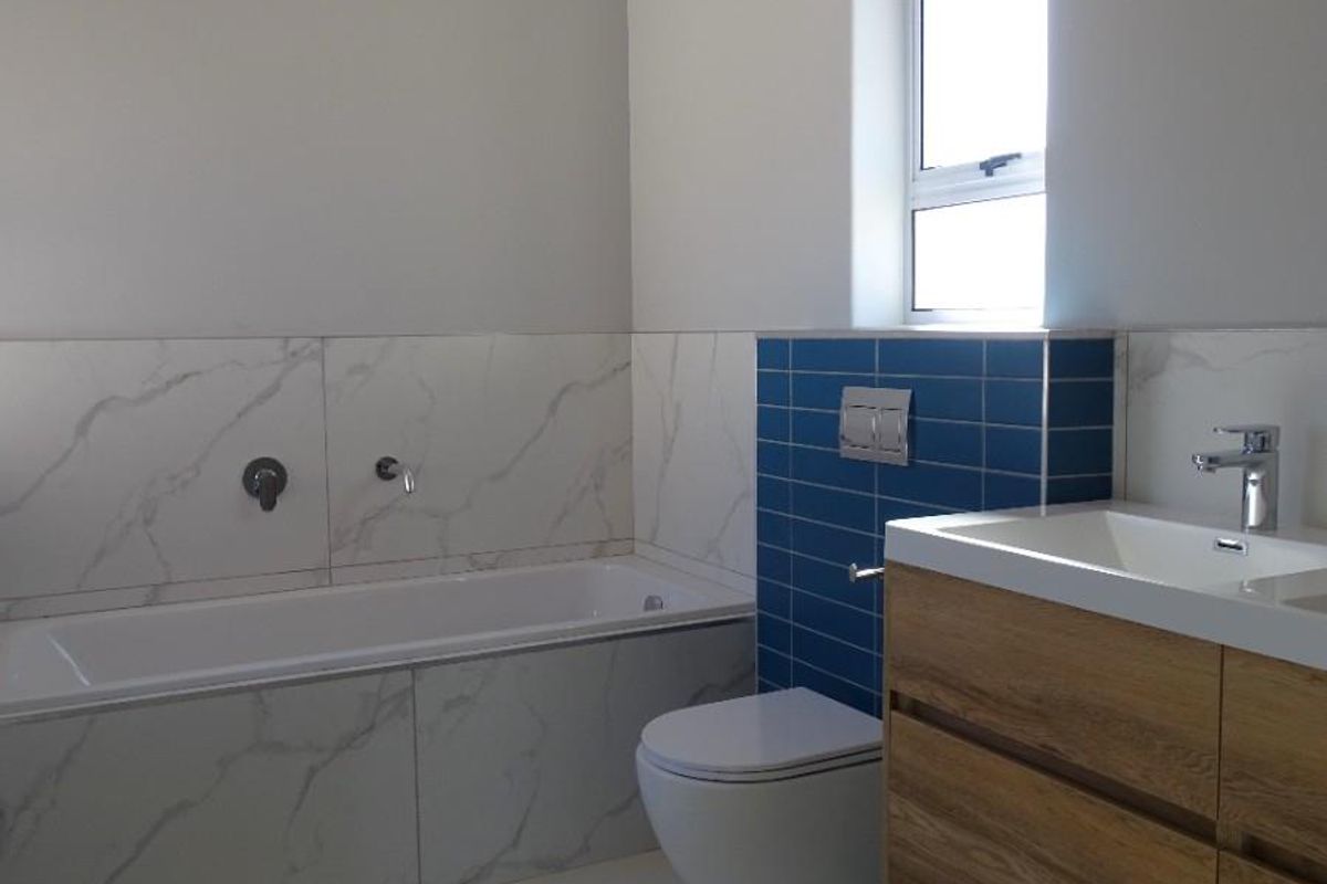 Live Secure. Live Spacious. Live the Estate Dream. - Photo 5