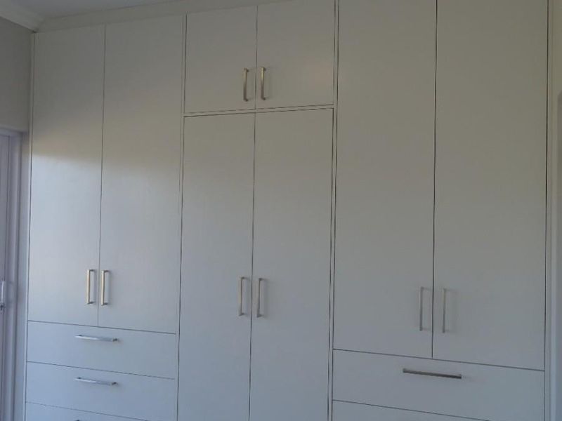 Live Secure. Live Spacious. Live the Estate Dream. - Photo 9