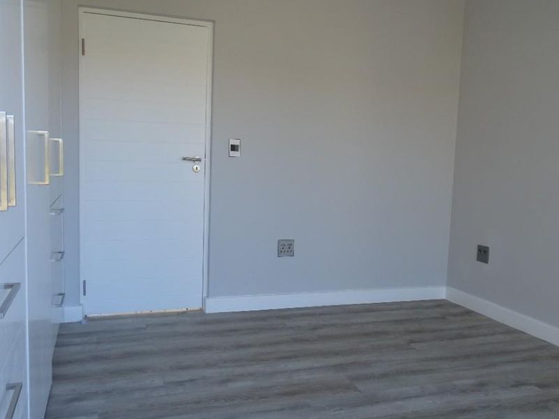 Live Secure. Live Spacious. Live the Estate Dream. - Photo 10