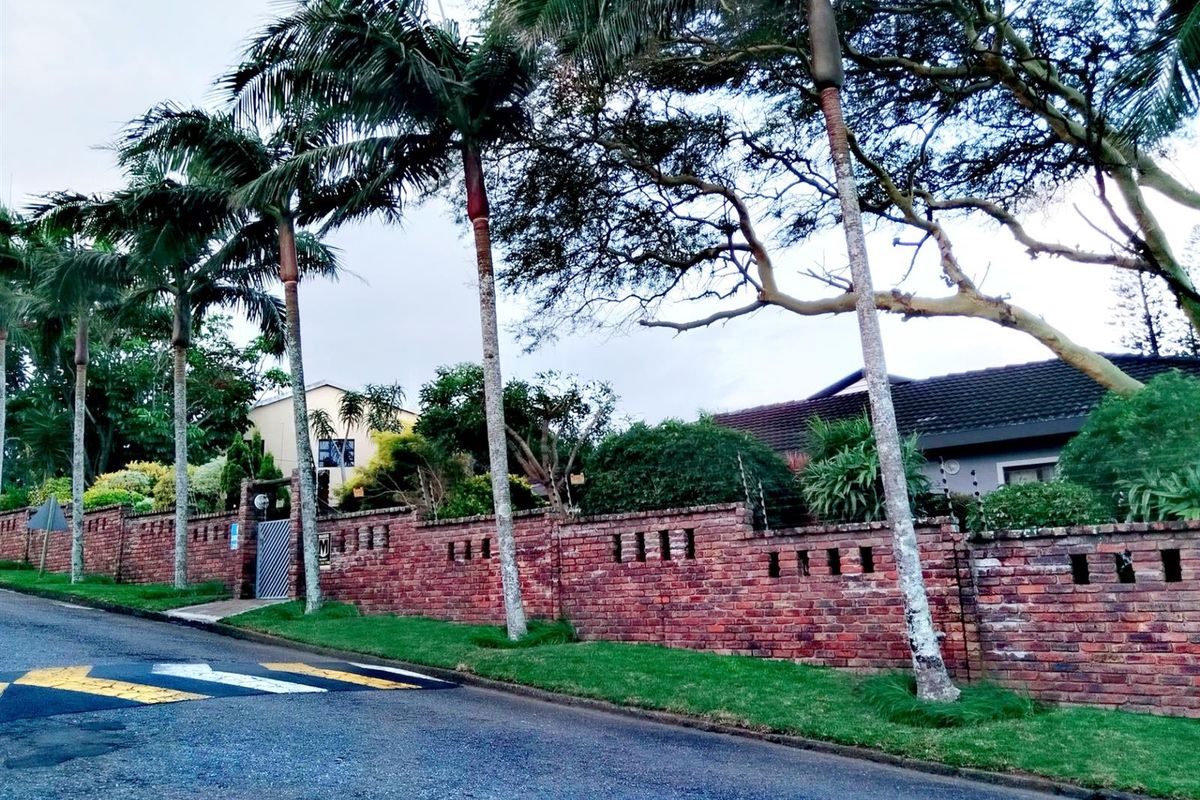 Piture Perfect Family Home - Photo 2