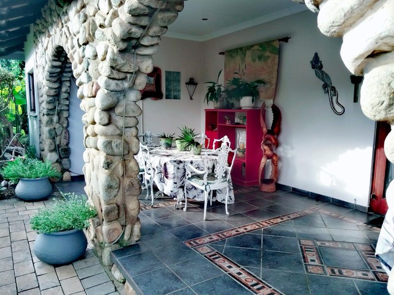 Piture Perfect Family Home - Photo 10