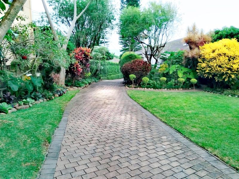 Piture Perfect Family Home - Photo 4