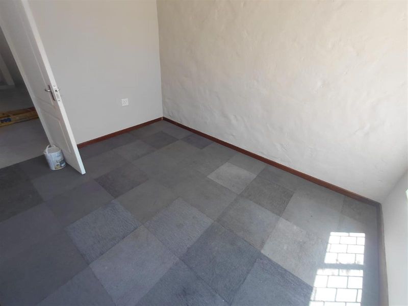 MODERN, CLEAN,  2 BED COTTAGE - AVAILABLE IMMEDIATELY - Photo 10