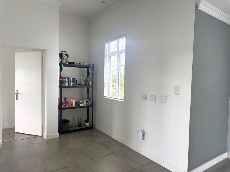 Kingfisher Close - Photo 4