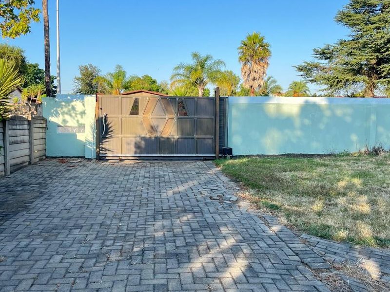 House For Sale in Arborpark, Newcastle, KwaZulu Natal - Photo 3